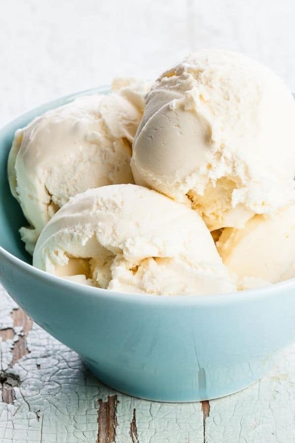 A bowl of vanilla Ice cream