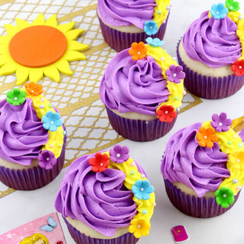 Disney Rapunzel cupcakes