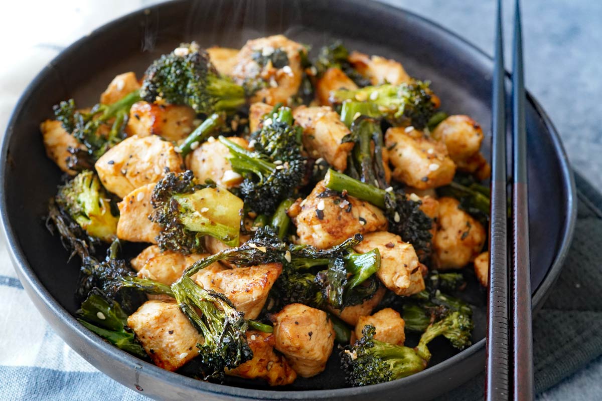 air fryer chicken and broccoli
