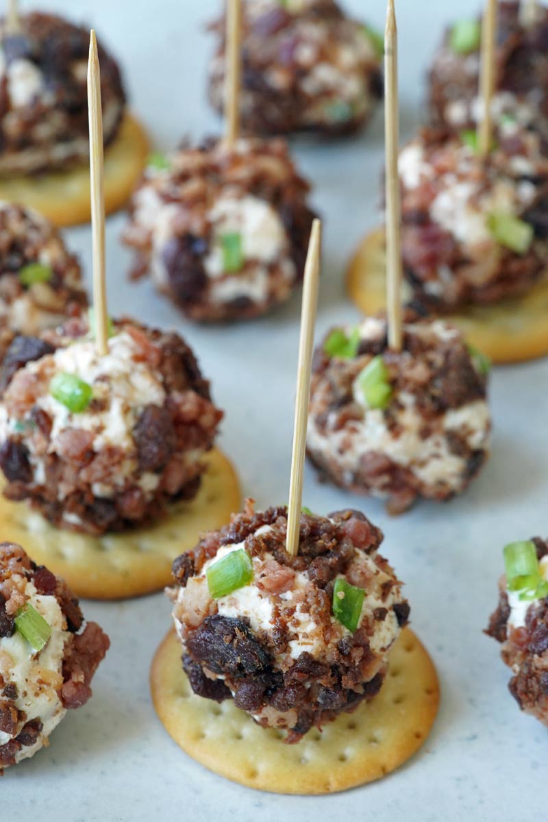 Mini bacon cheeseballs