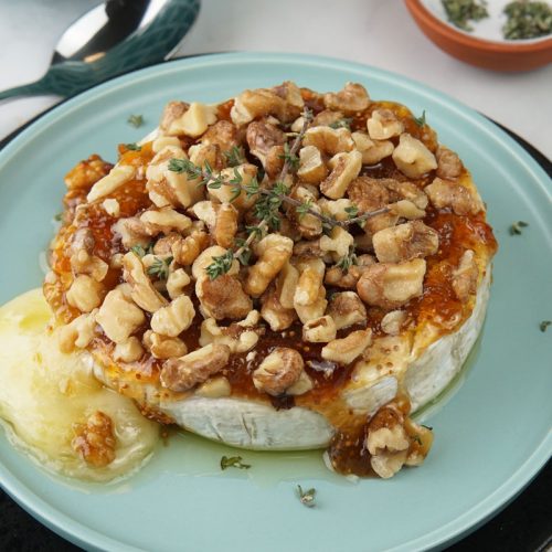 baked brie with fig jam and candied walnuts