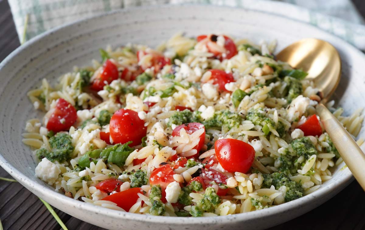 Basil pesto orzo salad