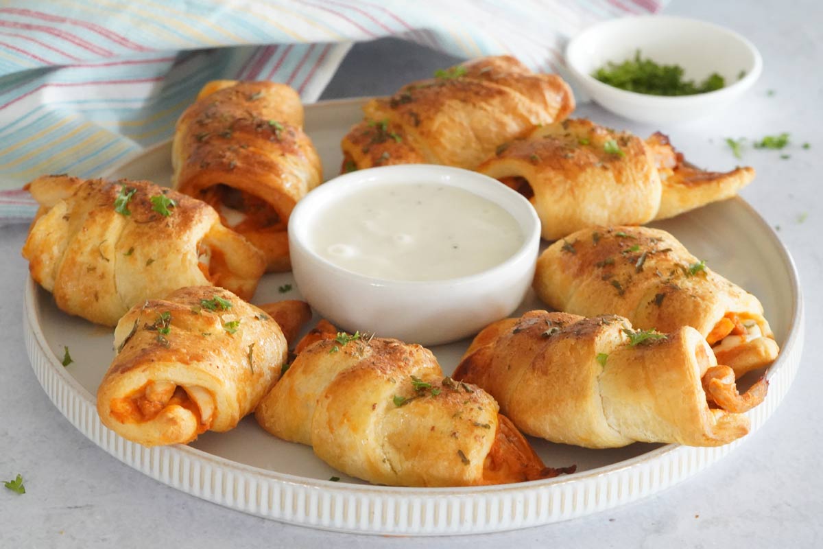 buffalo chicken crescent rolls