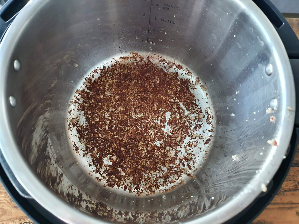 burned food in an Instant POt