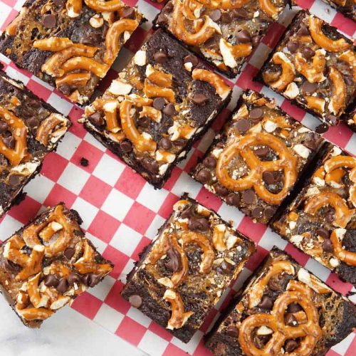 sweet & salty pretzel brownies