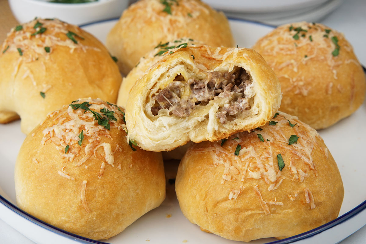 garlic parmesan cheeseburger bombs