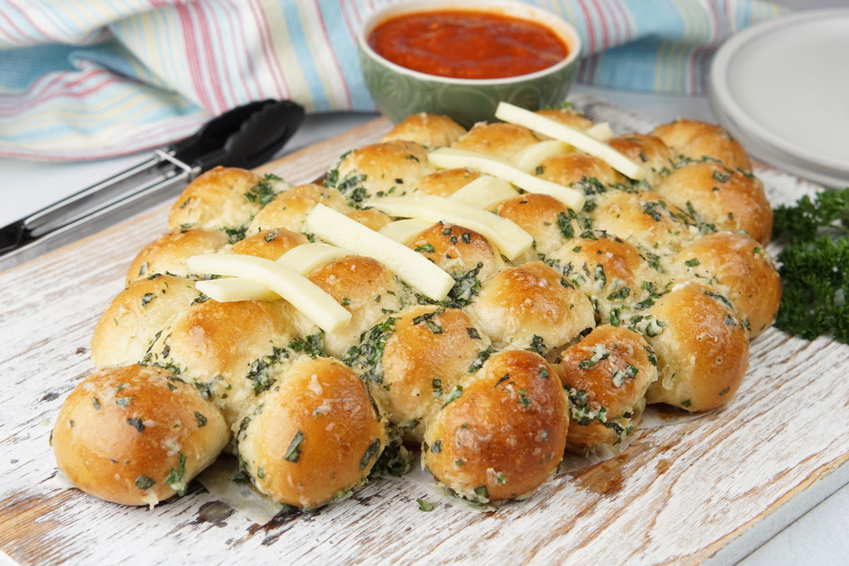 cheesy stuffed garlic bread