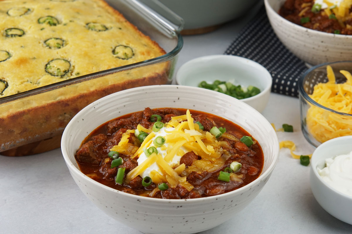 chili and cornbread