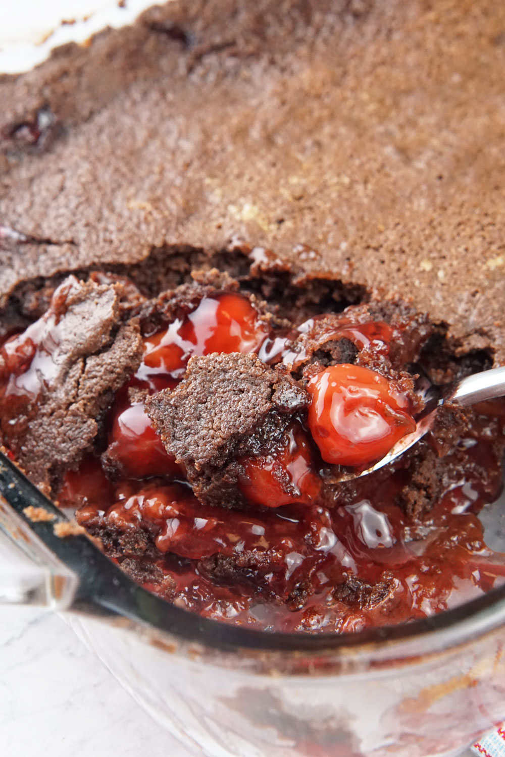cherry chocolate dump cake