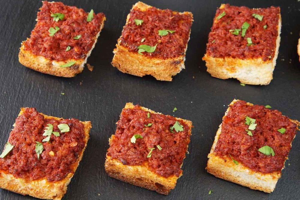 Chorizo toasts