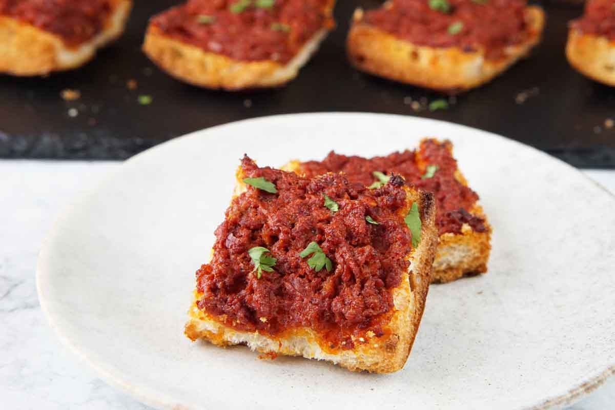 Chorizo toasts