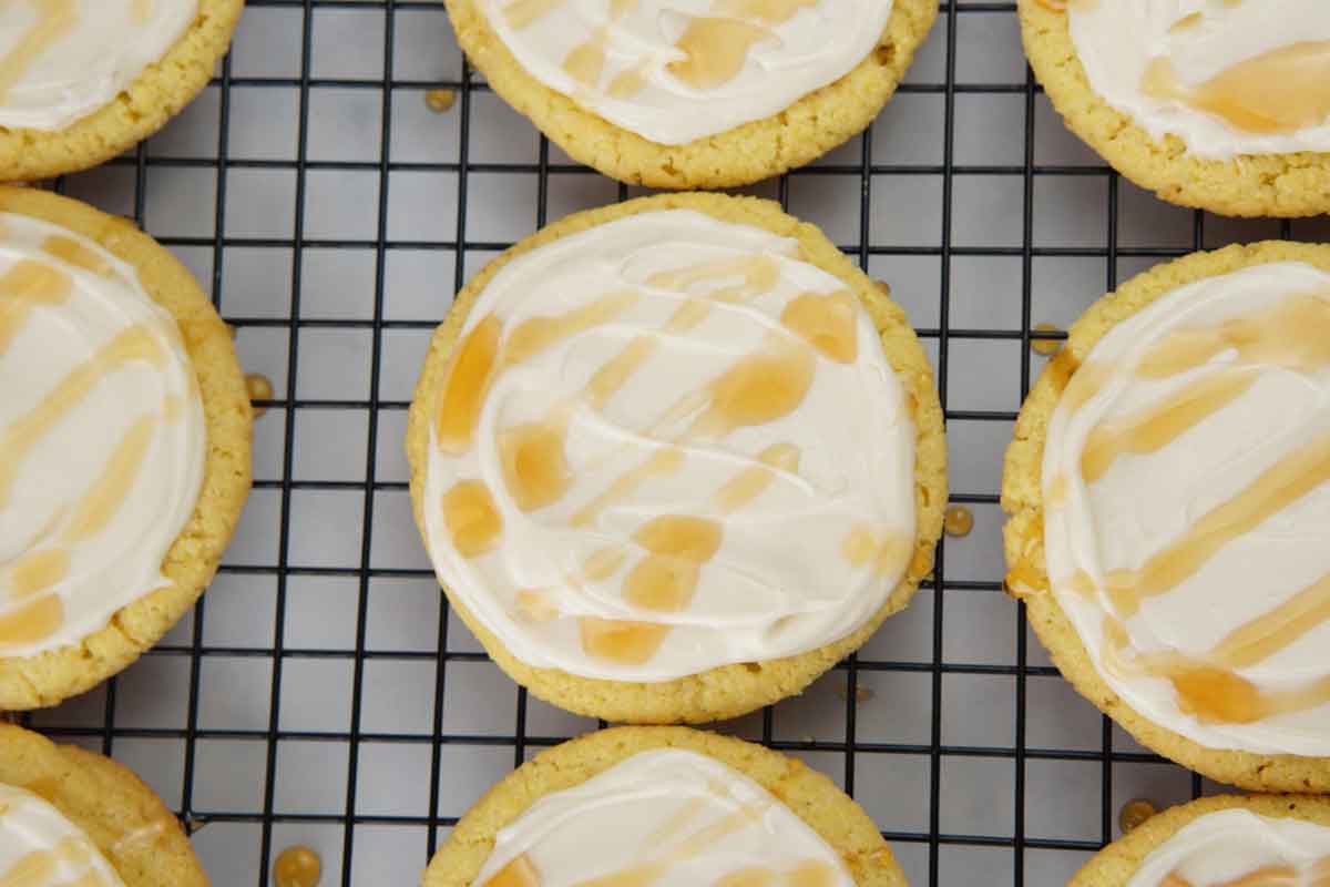 cornbread cookies with hot honey buttercream