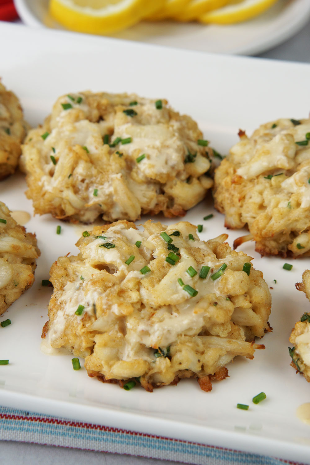 Crab cakes with remoulade sauce