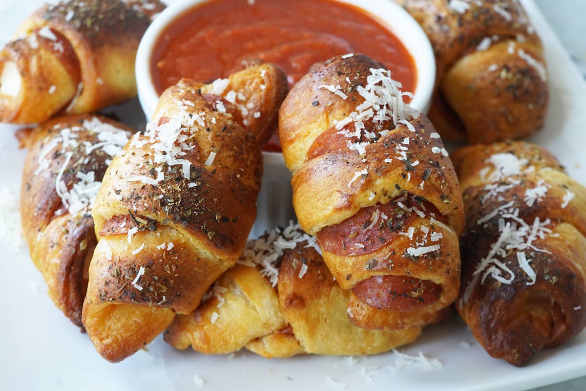 pizza crescent rolls