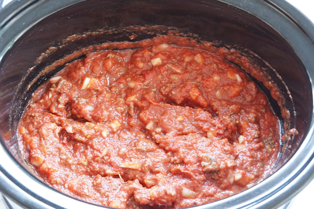 spaghetti sauce cooking in the crockpot
