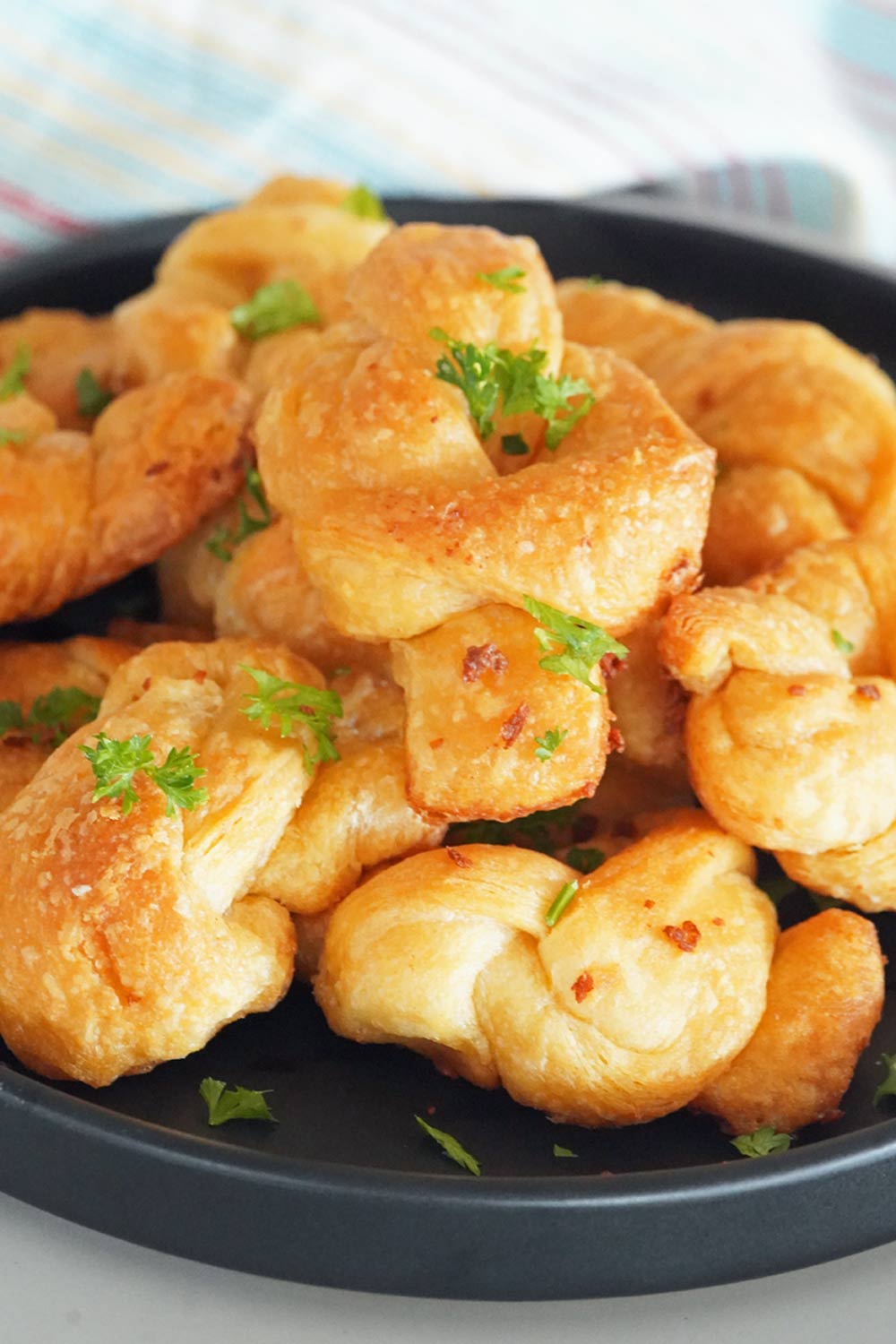 Buttery garlic knots