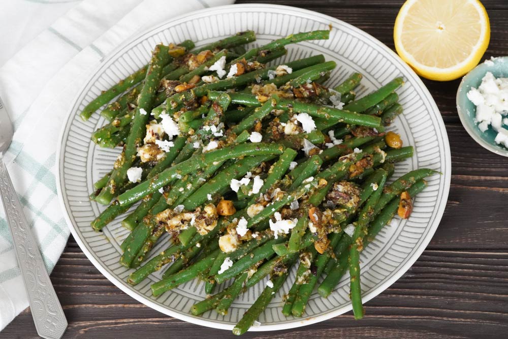 green beans with pesto