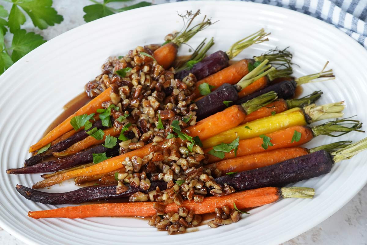 Maple pecan roasted carrots