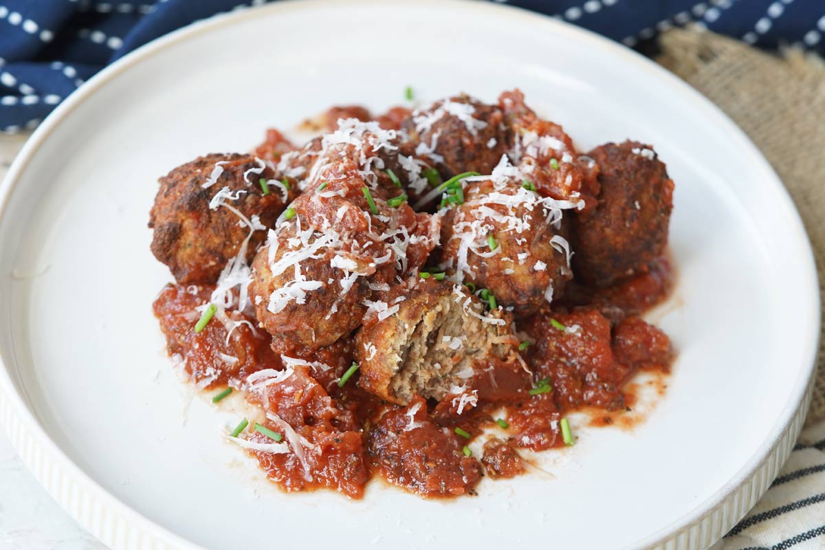 crock pot meatballs in marinara