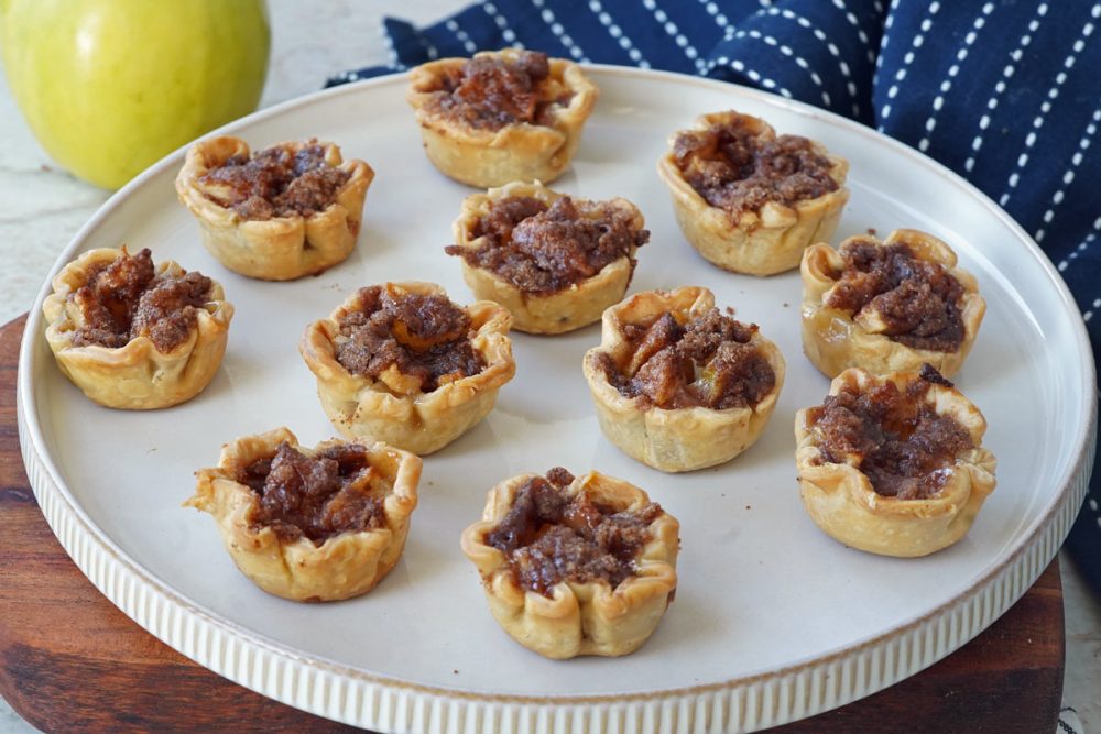 Mini apple tarts