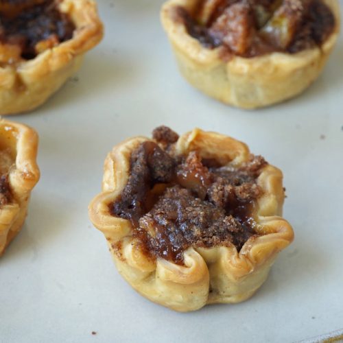 Mini apple tarts
