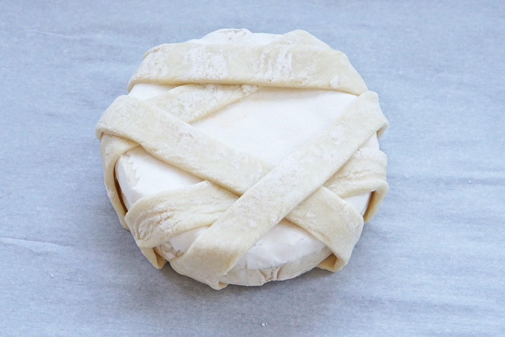 puff pastry wrapped around brie