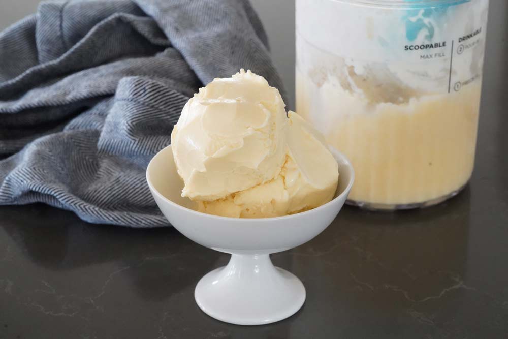 Scoops of gelato in a dish