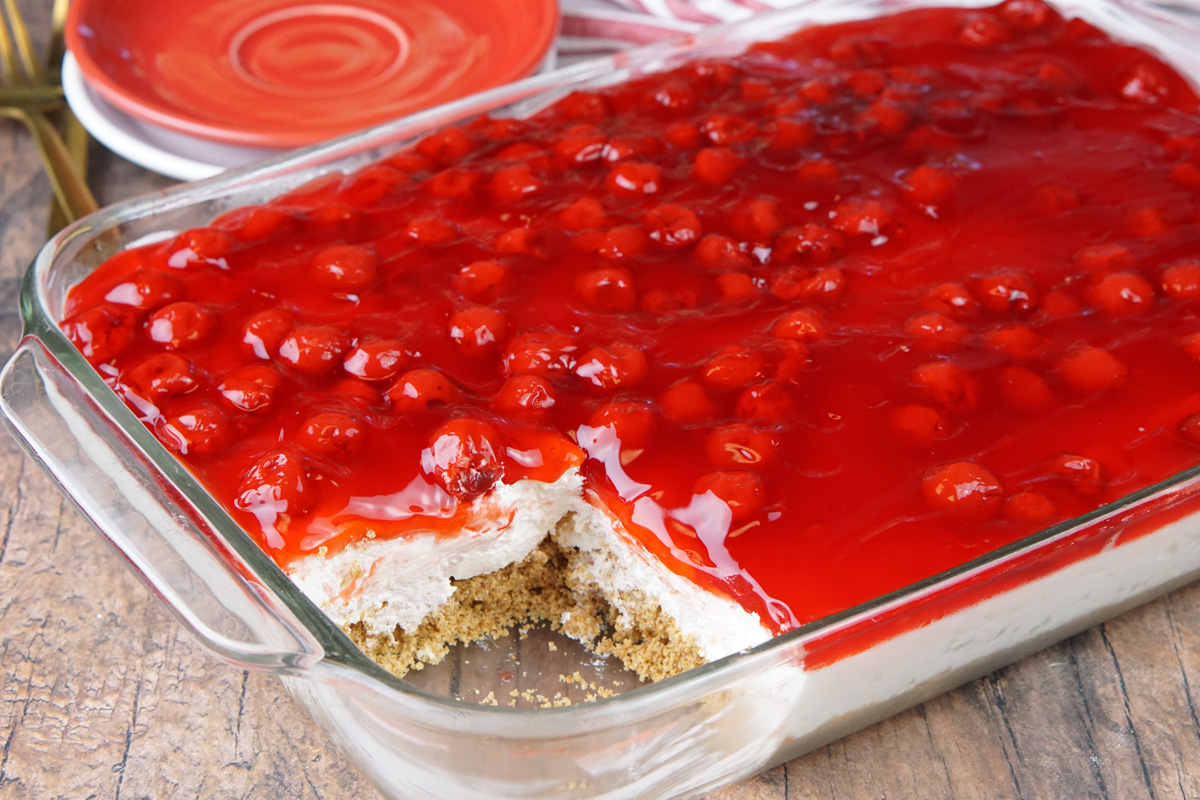 No-bake cherry bars