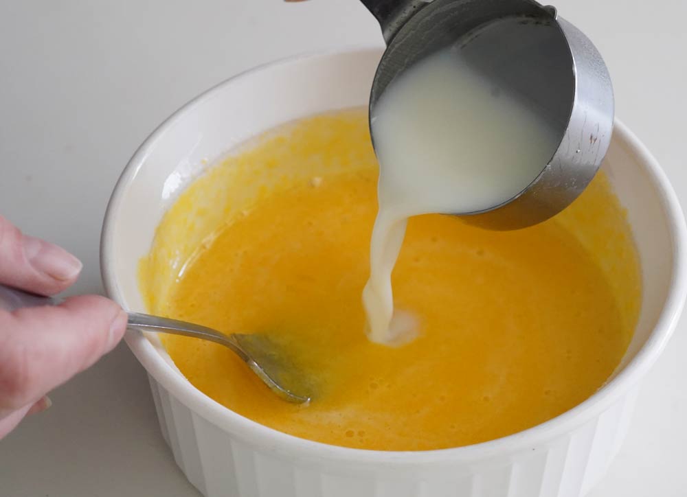 tempering egg mixture