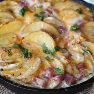 Cheesy potatoes au gratin