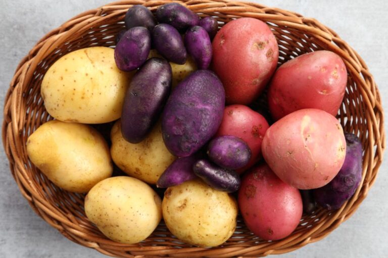 How Many Potatoes Are In A Pound? A Food Lover's Kitchen