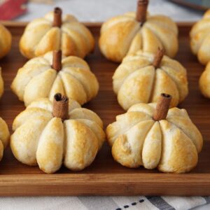 Pumpkin shaped dinner rolls