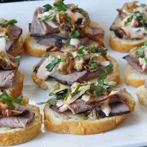roast beef & caramelized onions crostini