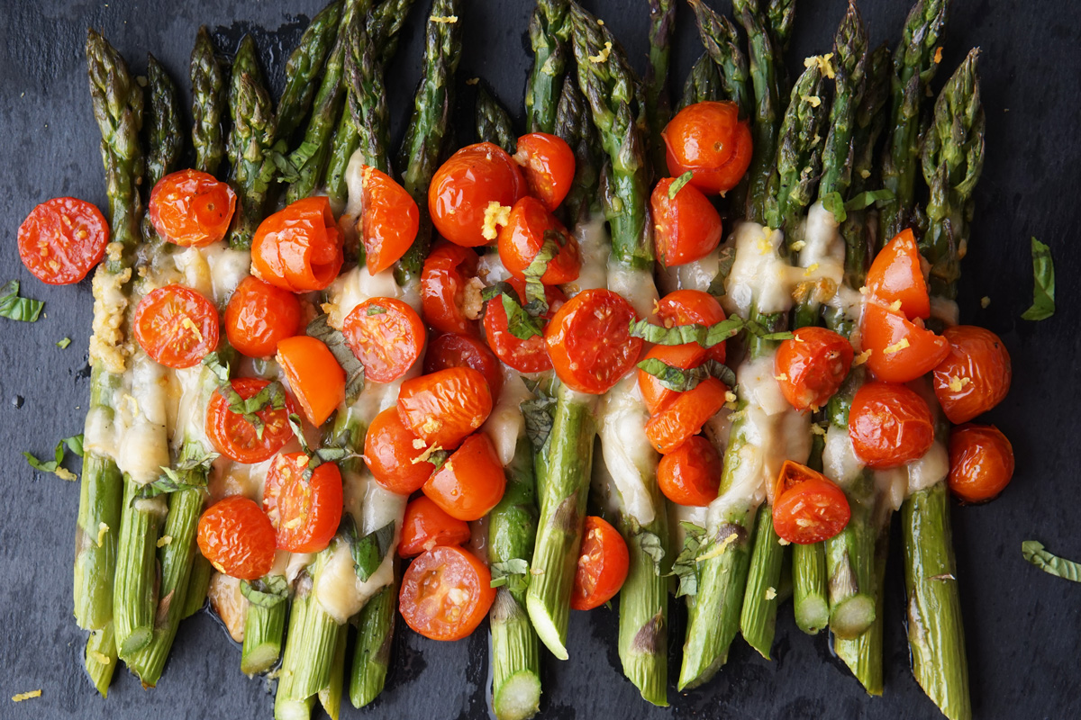 roasted parmesan asparagus with tomatoes