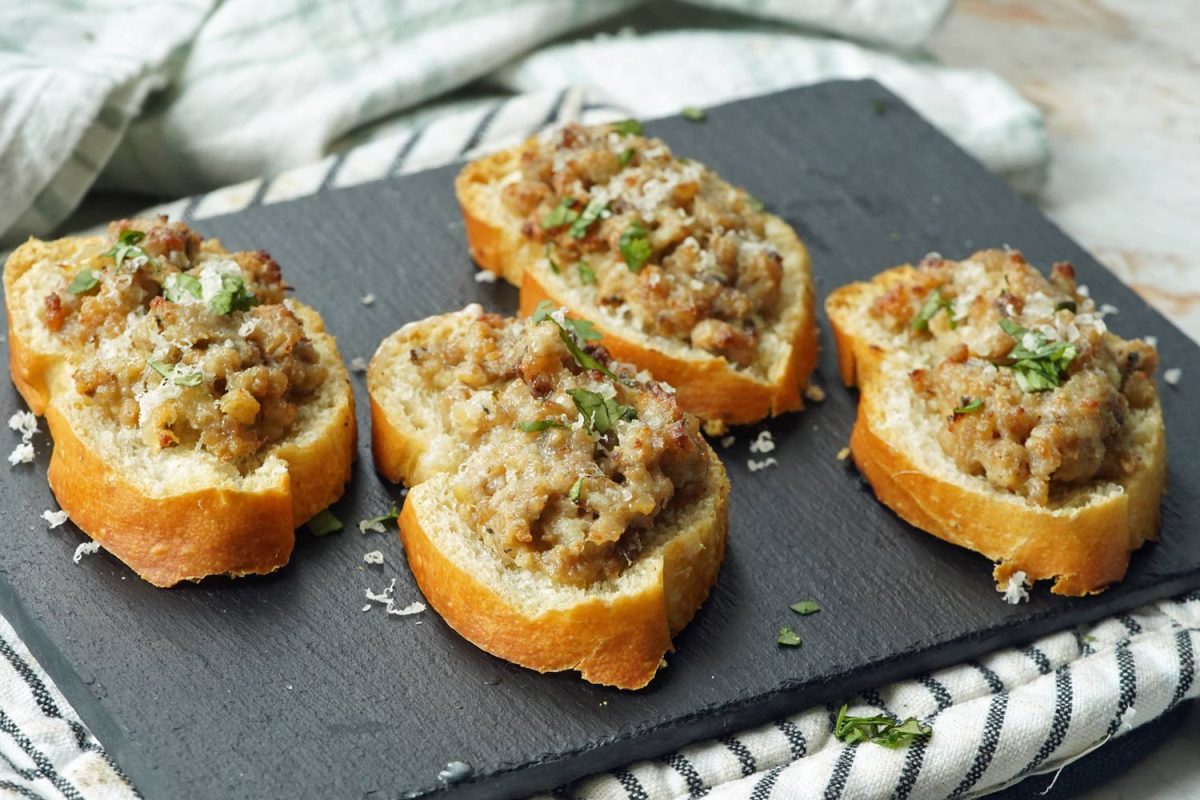 sausage and cheese crostini