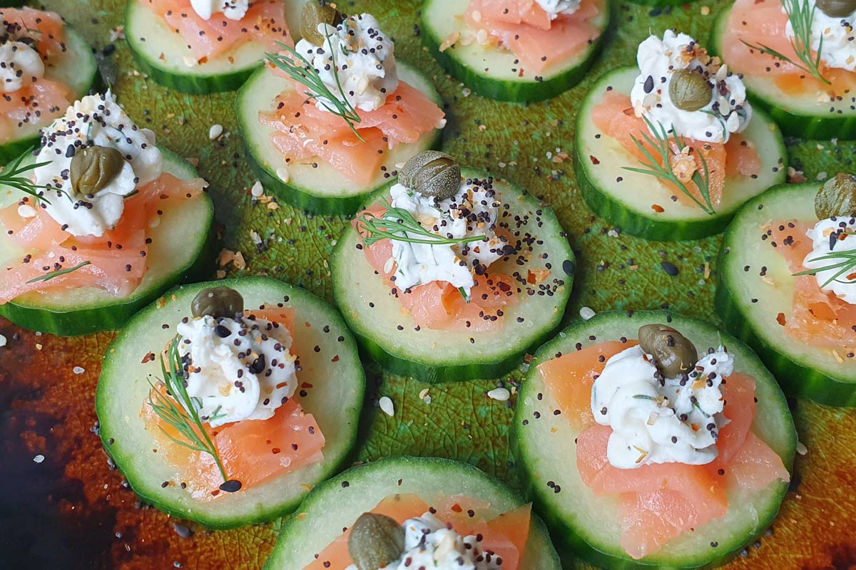 smoked salmon cucumber bites