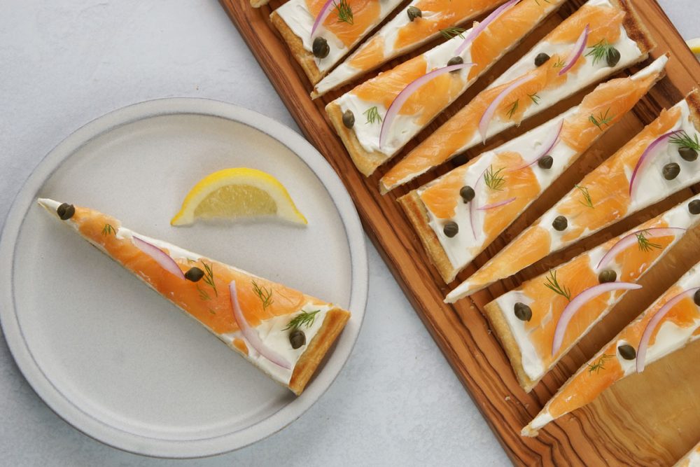smoked salmon flatbread